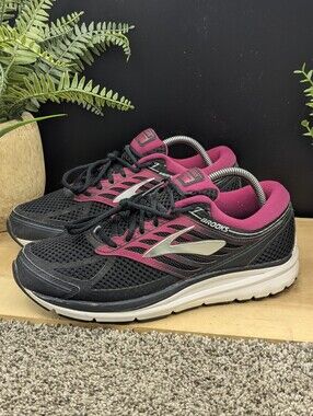 Brooks Addiction 13 Women's Size 11 Running Shoes Casual Gym Walking Trail